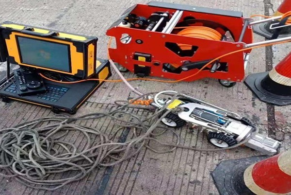 凤泉CCTV管道检测机器人