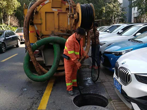 凤泉排污管道清淤